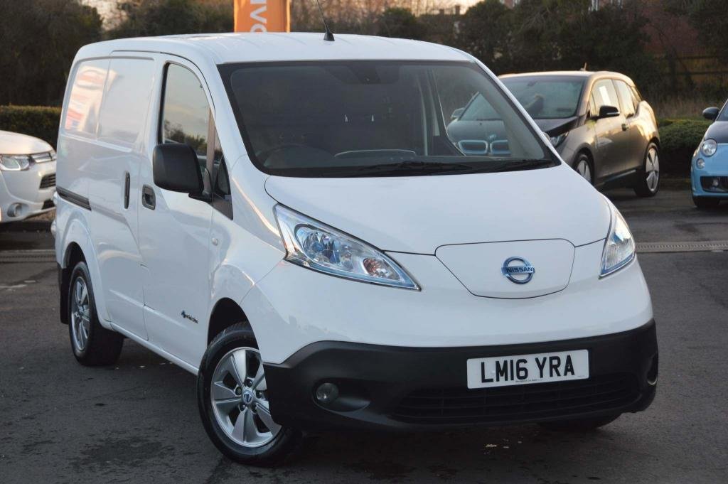 View our NISSAN NV200