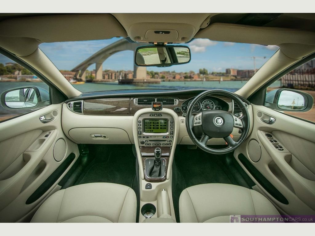 View our JAGUAR X-TYPE