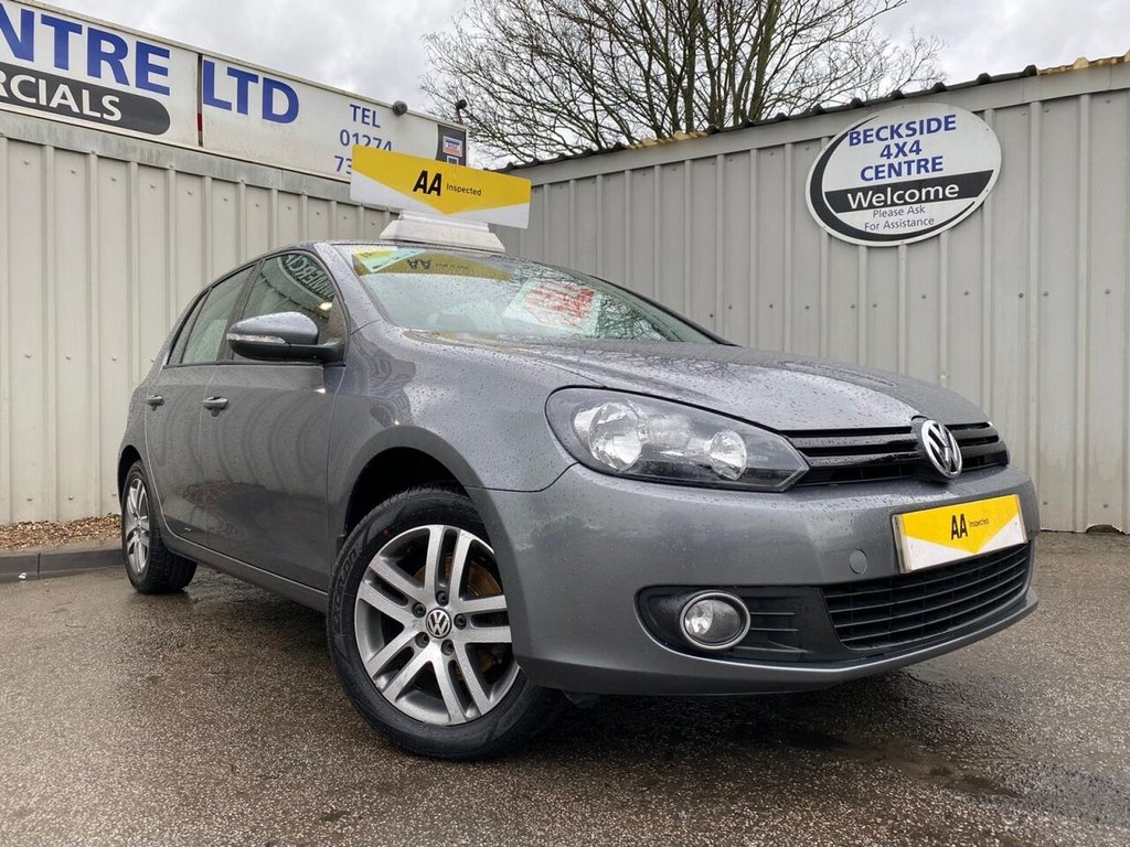View our VOLKSWAGEN GOLF