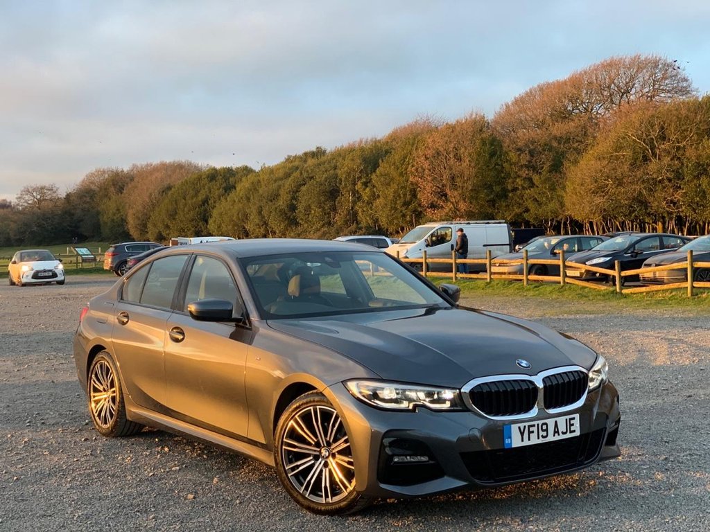 View our BMW 3 SERIES