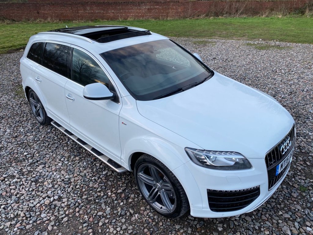 View our AUDI Q7