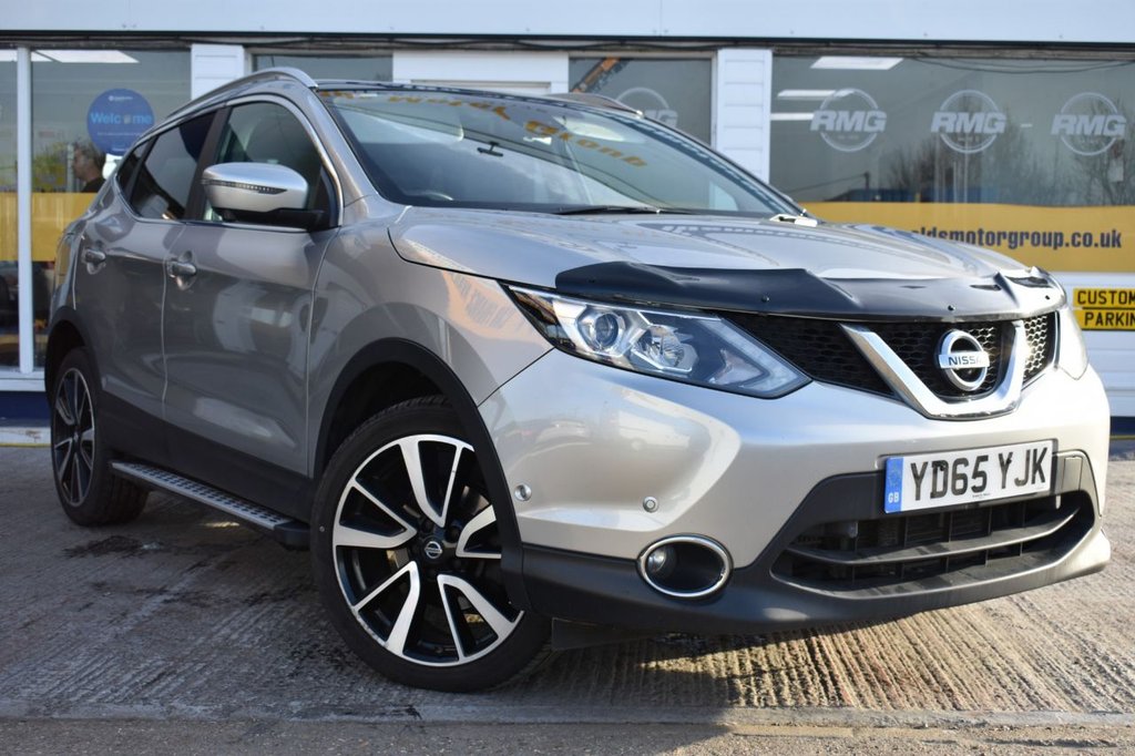 View our NISSAN QASHQAI