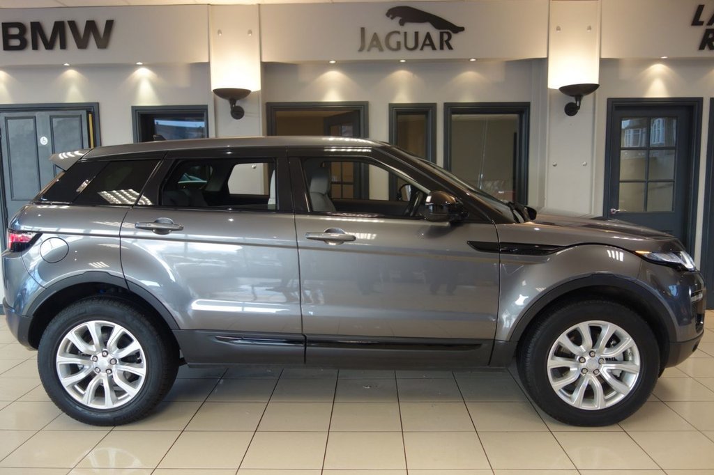 View our LAND ROVER RANGE ROVER EVOQUE