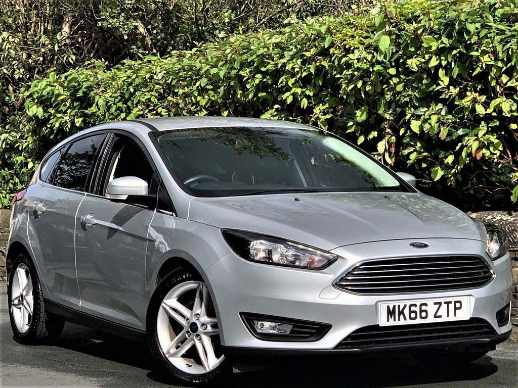 View our FORD FOCUS