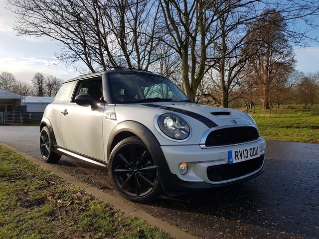 2013 13 MINI Hatch Cooper 1.6 Cooper S (Sport Chili) 3dr