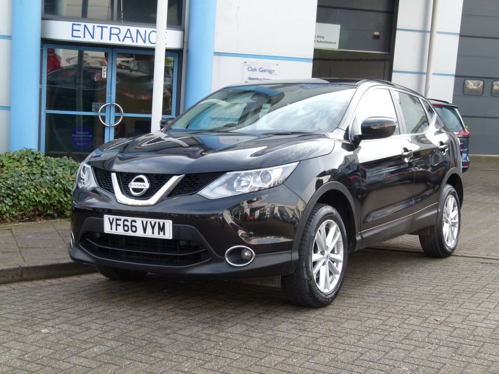 View our NISSAN QASHQAI