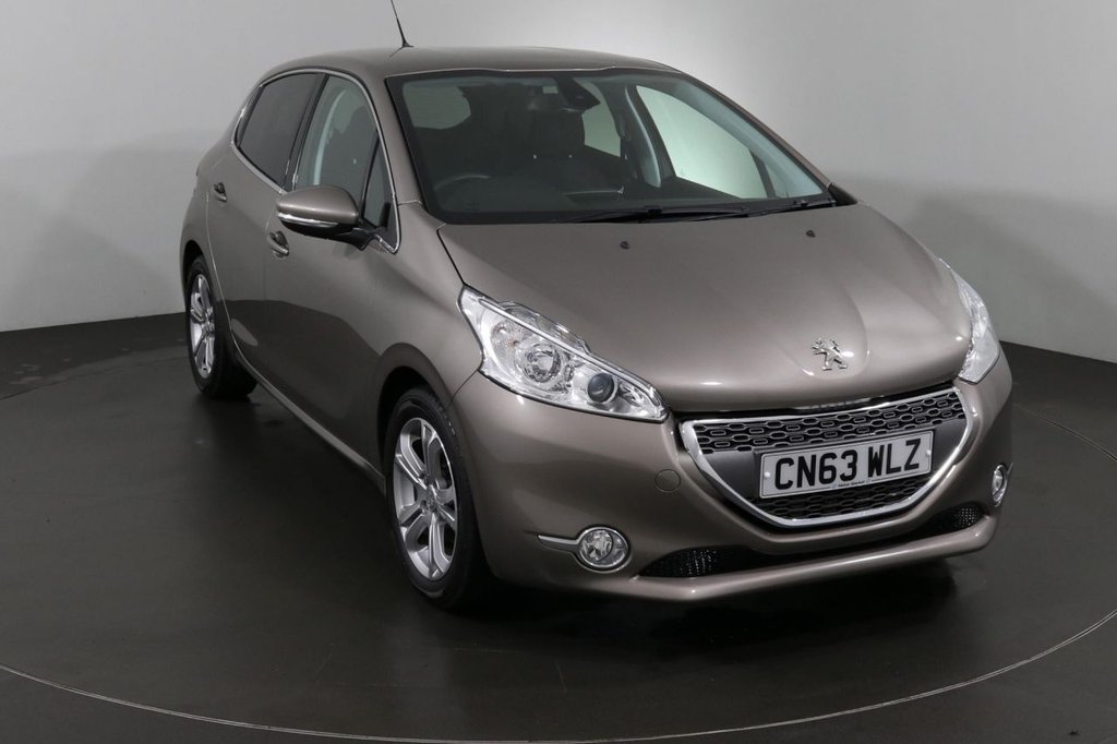 View our PEUGEOT 208