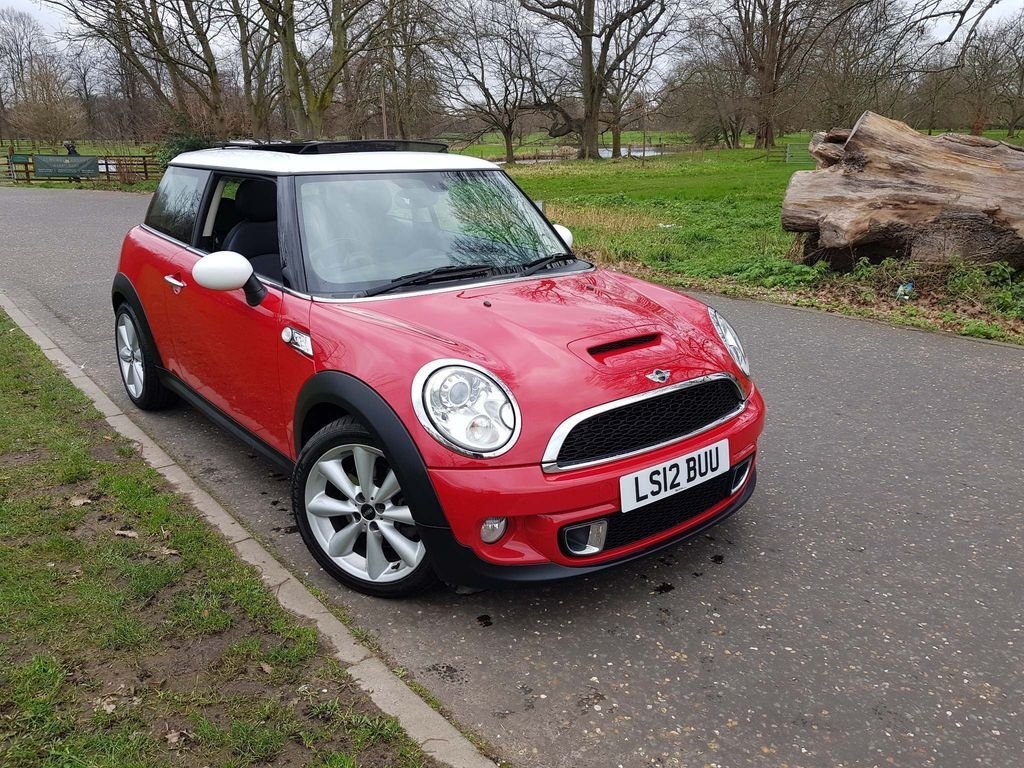 View our MINI HATCH COOPER
