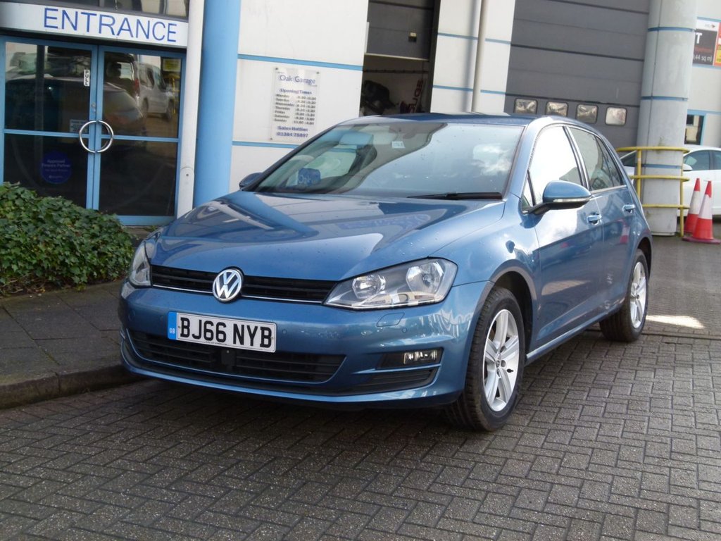 View our VOLKSWAGEN GOLF