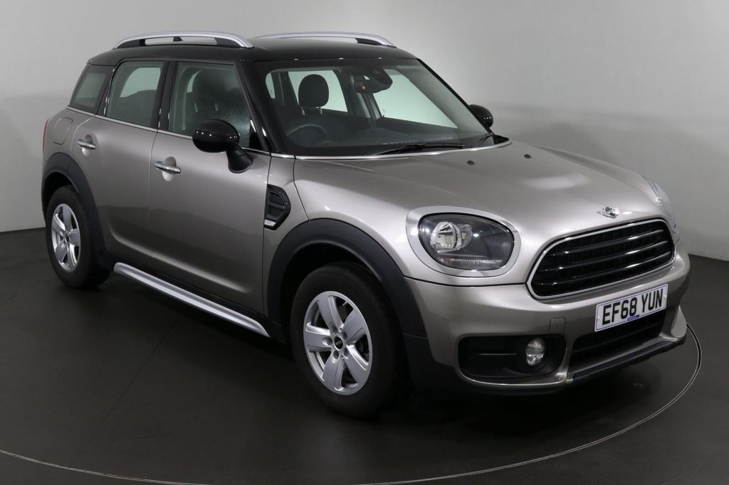 View our MINI COUNTRYMAN