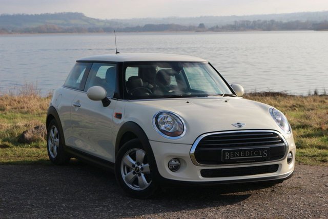 2015 65 MINI Hatch Cooper 1.5 COOPER D 3d 114 BHP