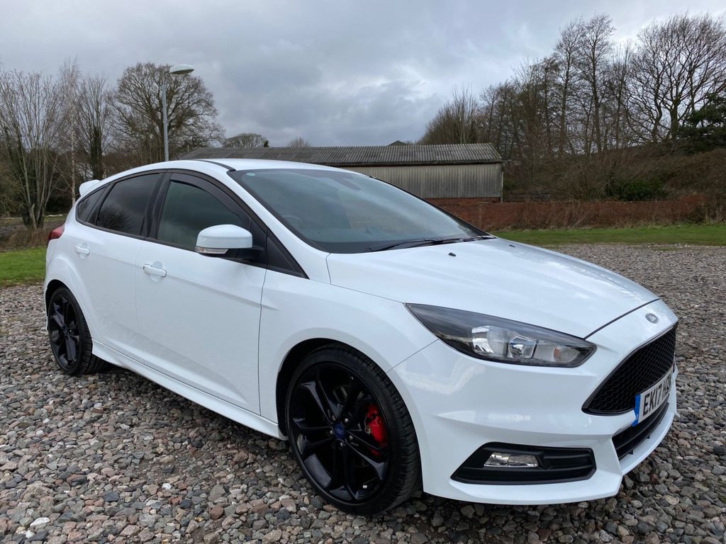 View our FORD FOCUS