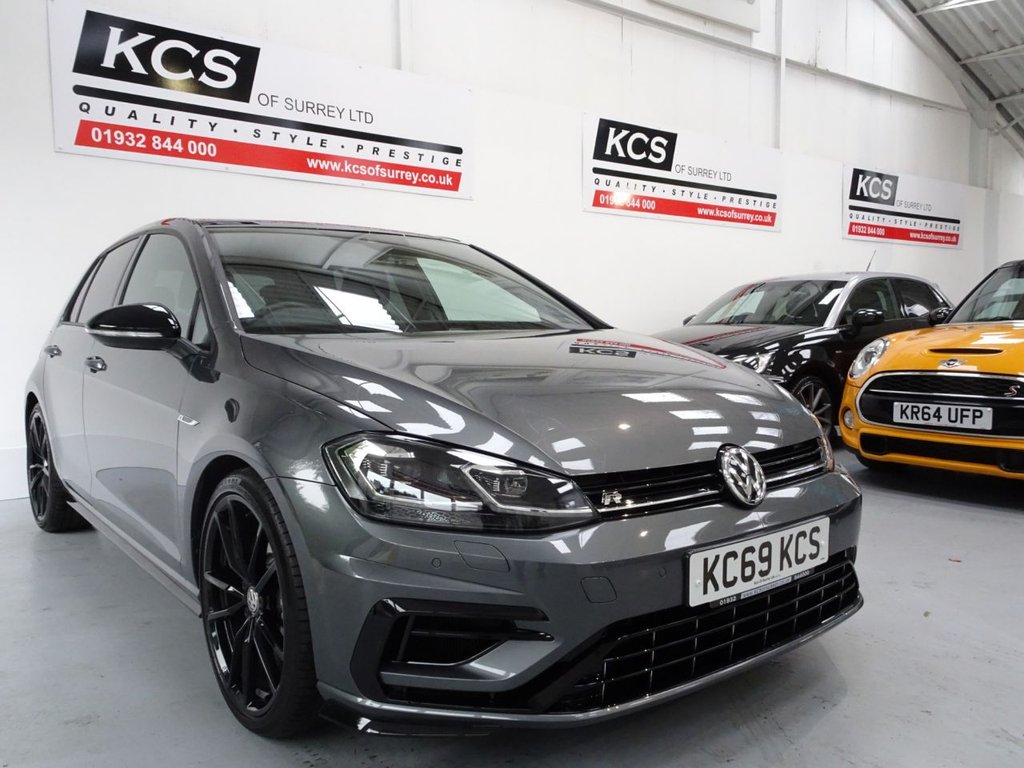View our VOLKSWAGEN GOLF