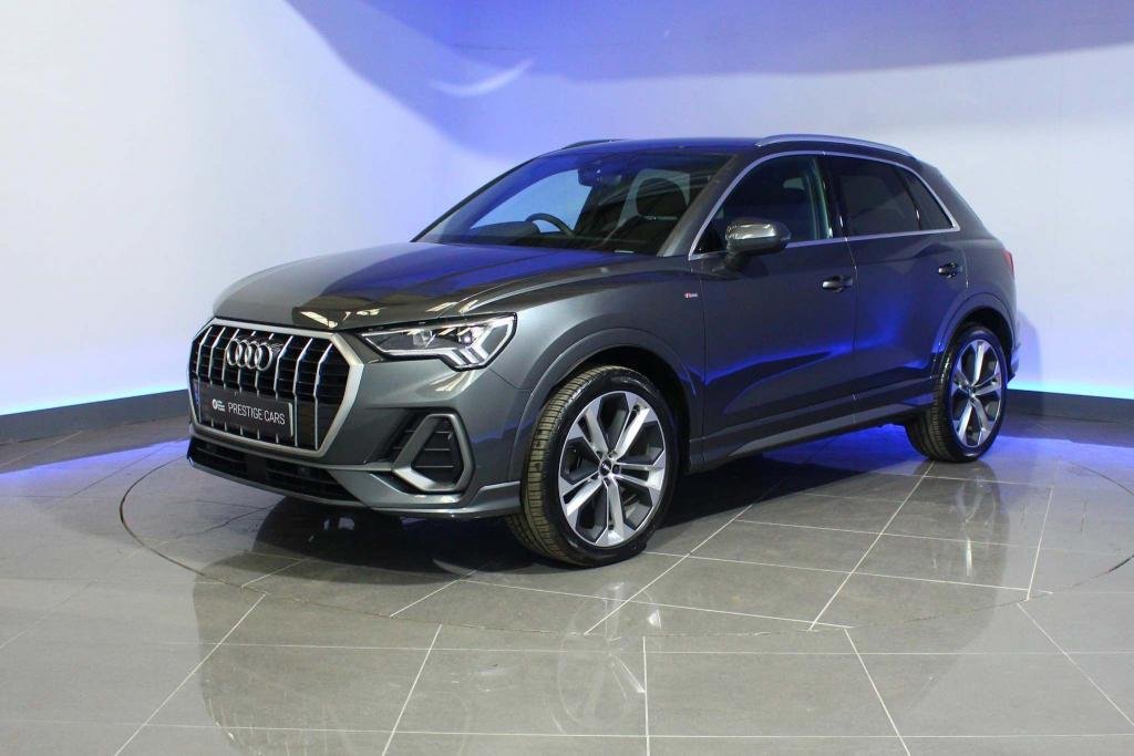 View our AUDI Q3