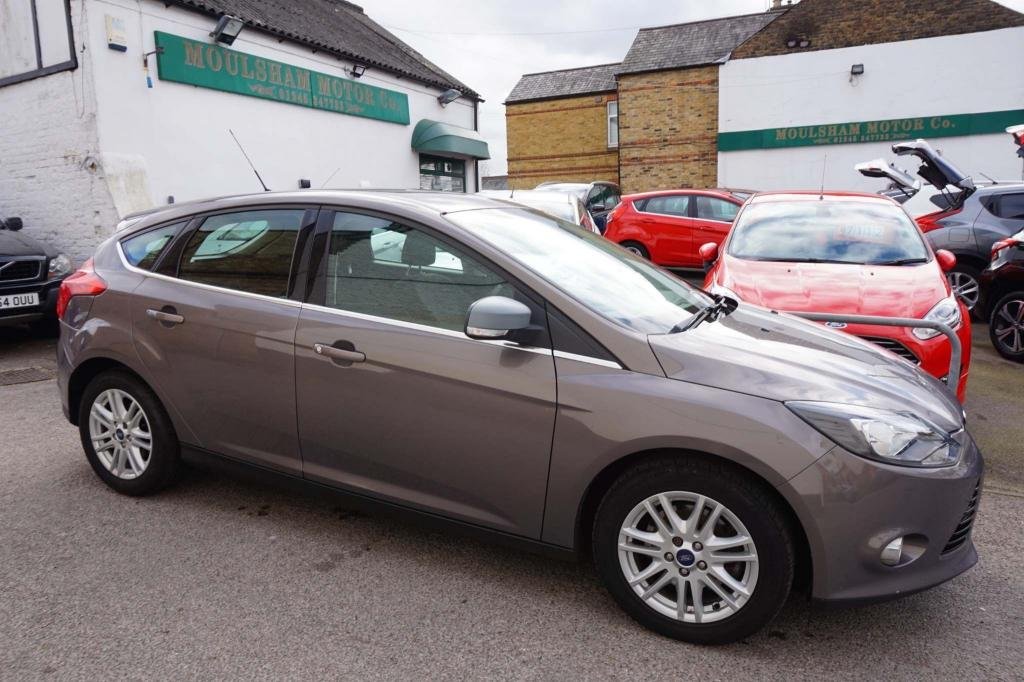 View our FORD FOCUS