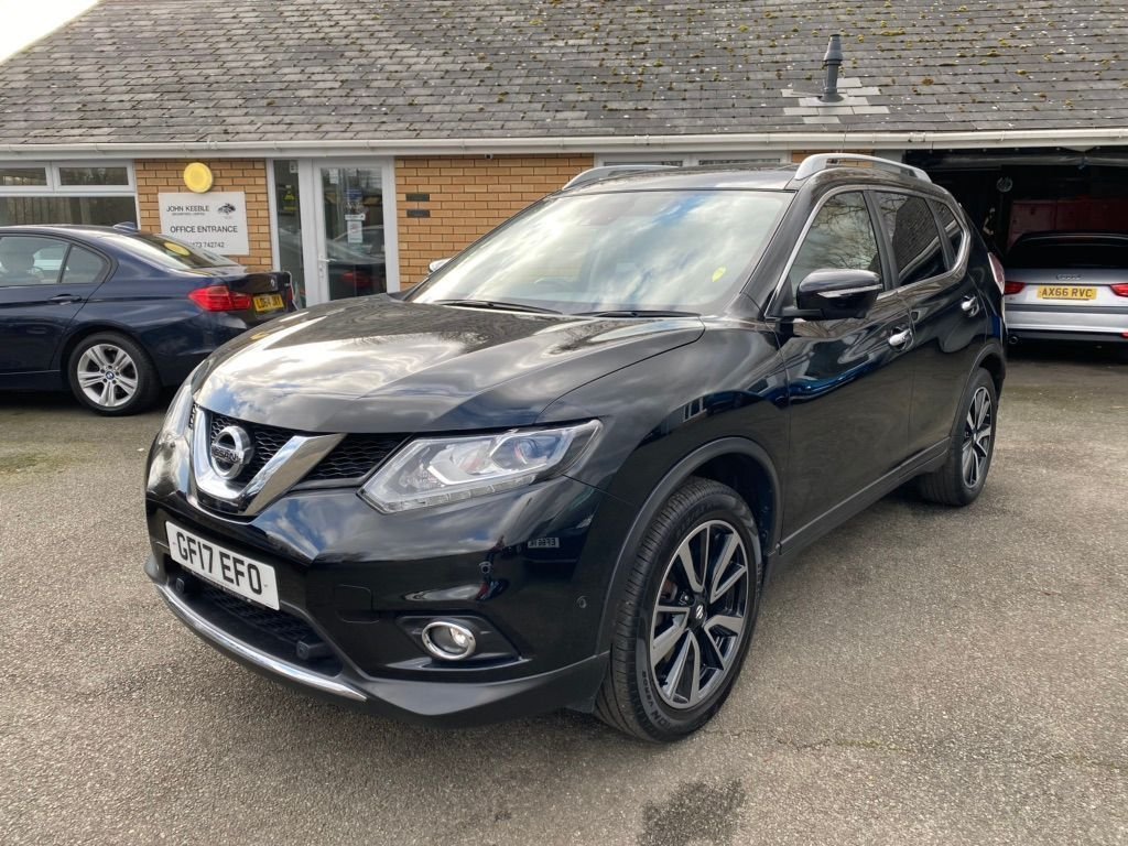 View our NISSAN X-TRAIL