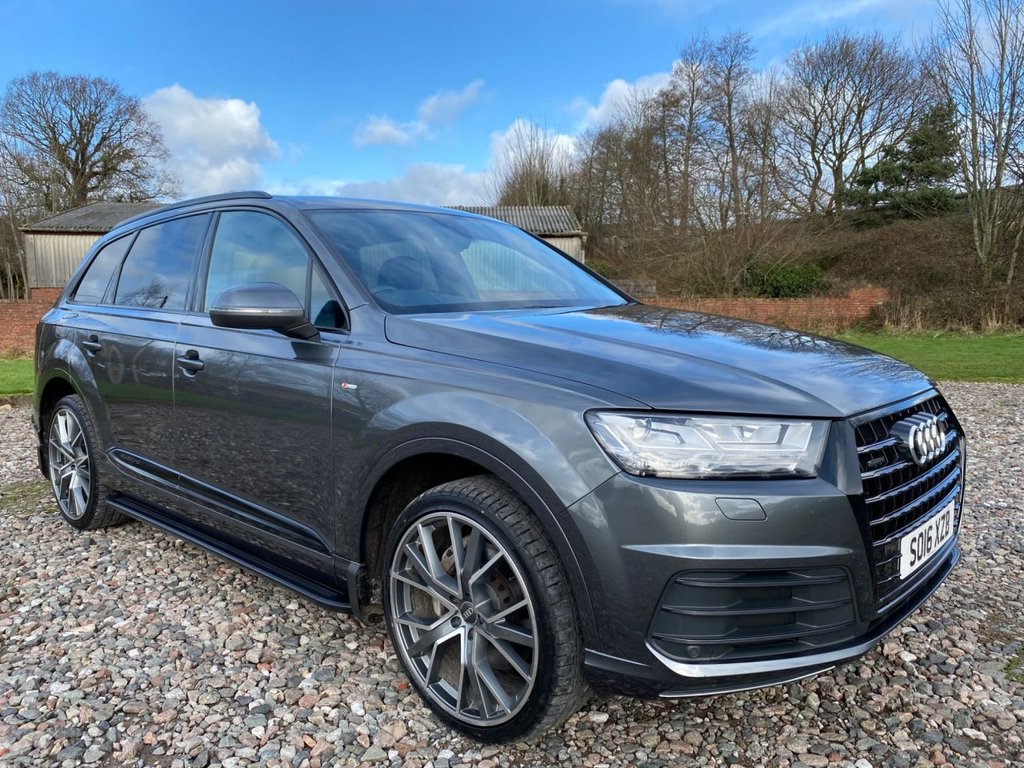 View our AUDI Q7