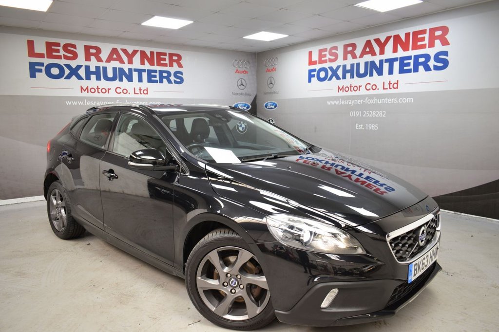 View our VOLVO V40