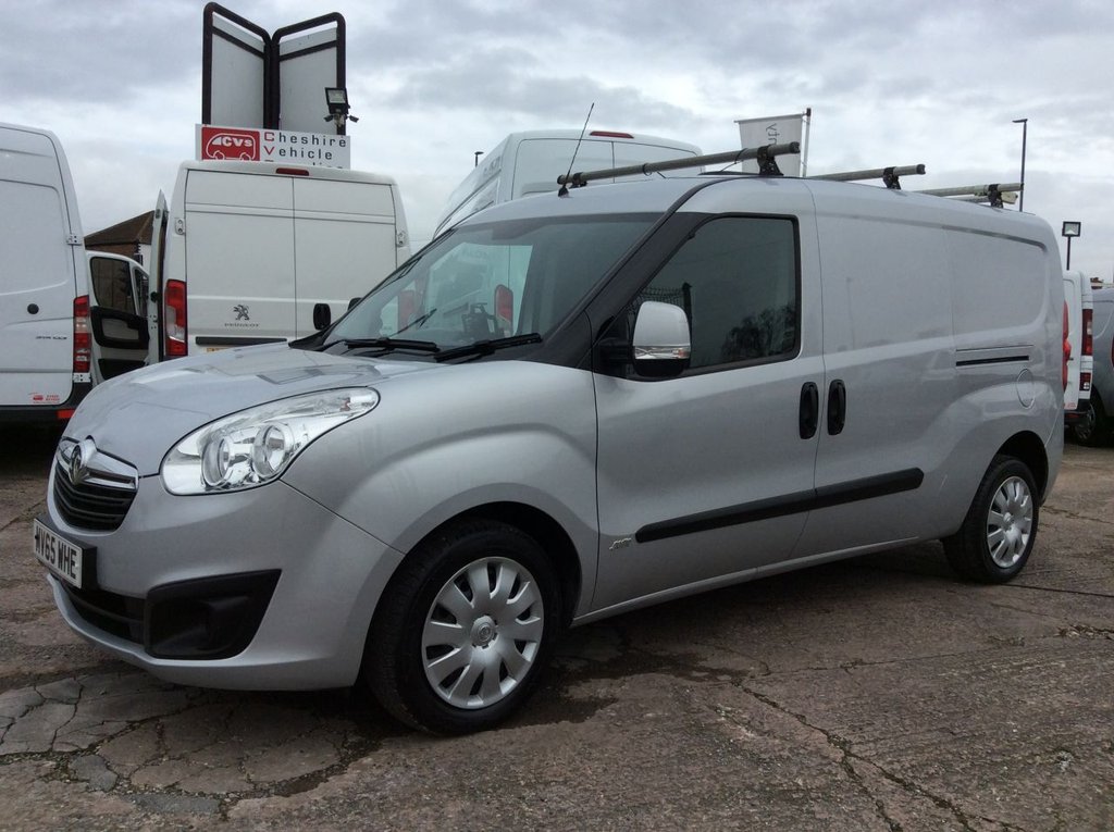 View our VAUXHALL COMBO VAN
