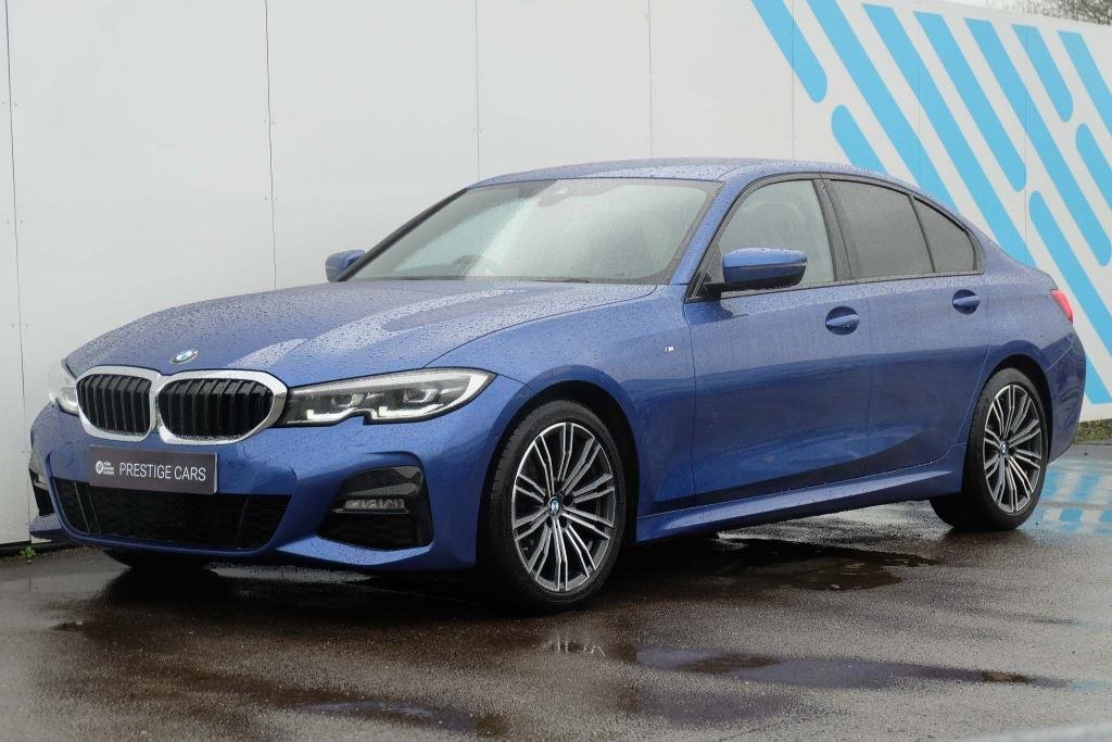 View our BMW 3 SERIES