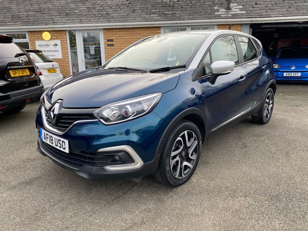 View our RENAULT CAPTUR