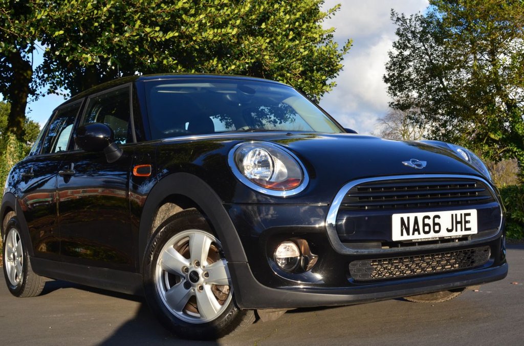 View our MINI HATCH COOPER