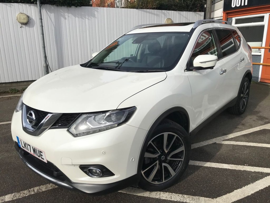 View our NISSAN X-TRAIL