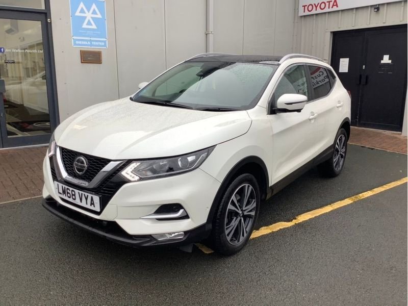 View our NISSAN QASHQAI
