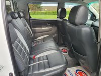 USED 2012 12 TOYOTA HI-LUX 3.0 INVINCIBLE 4X4 D-4D DCB 169 BHP SAT NAV + REVERSING CAMERA