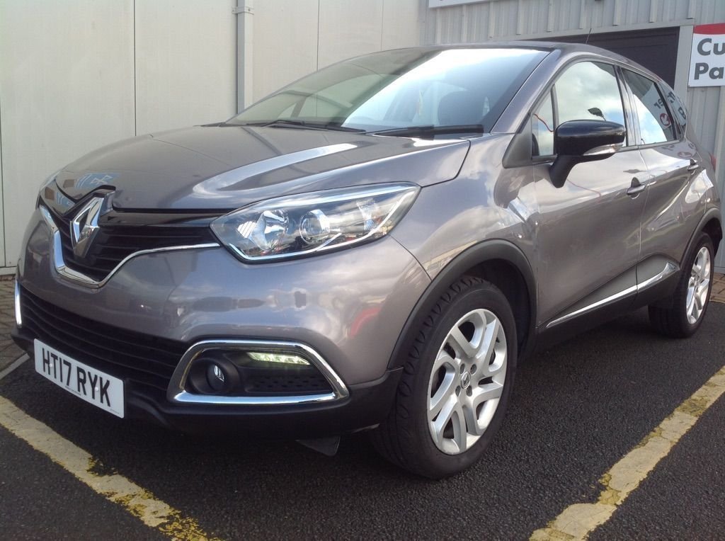 View our RENAULT CAPTUR