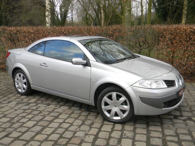 2008 08 Renault Megane 1.6 DYNAMIQUE VVT 2d 110 BHP