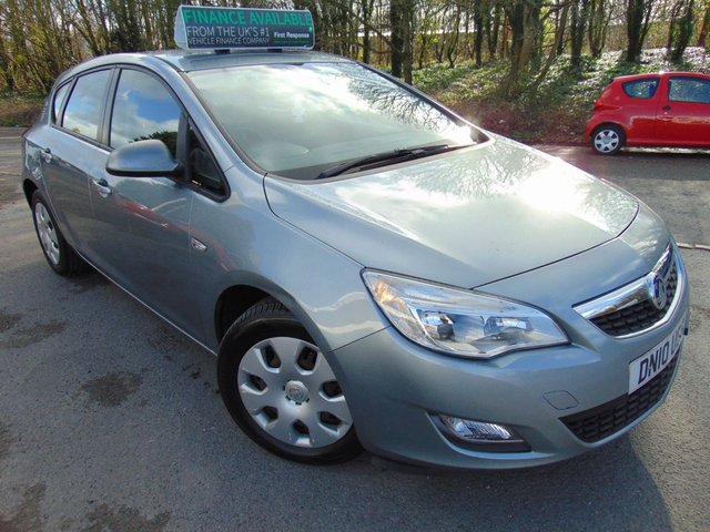 2010 10 Vauxhall Astra 1.6 EXCLUSIV 5d 113 BHP