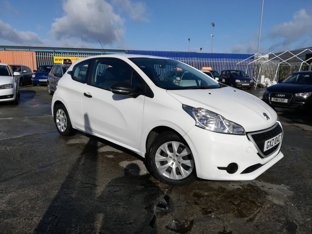 View our PEUGEOT 208