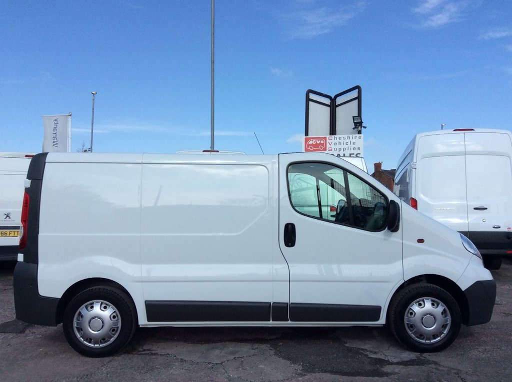 View our VAUXHALL VIVARO