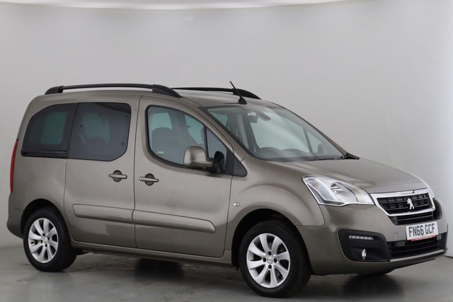View our PEUGEOT PARTNER
