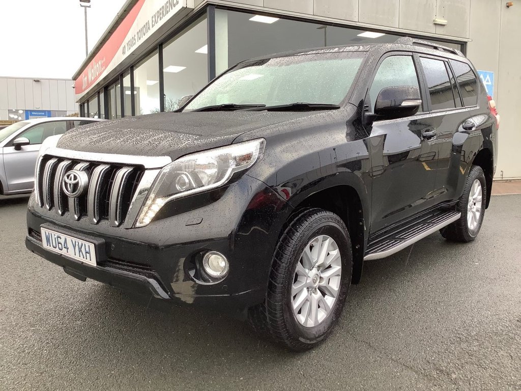 View our TOYOTA LAND CRUISER