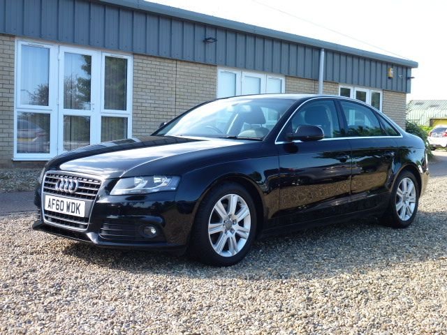 2010 60 Audi A4 2.0 TDI E TECHNIK S/S 4d 136 BHP