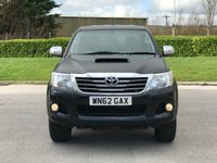 USED 2013 62 TOYOTA HI-LUX 3.0 INVINCIBLE 4X4 D-4D DCB 169 BHP 1 DR OWNER + SATNAV + LEATHER