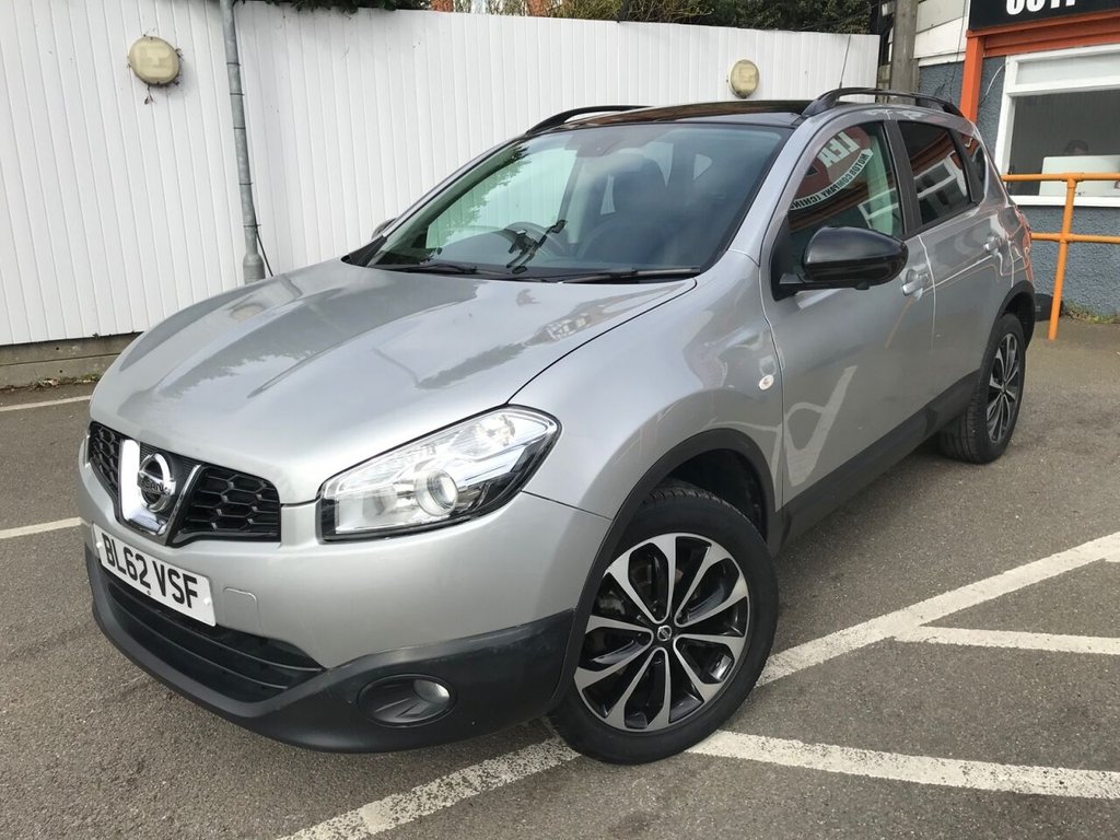 View our NISSAN QASHQAI