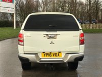 USED 2016 16 MITSUBISHI L200 2.4 DI-D 4X4 BARBARIAN DCB 178 BHP MITSUBISHI MAIN DEALER  HISTORY