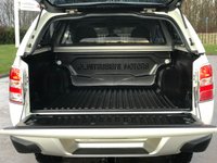 USED 2016 16 MITSUBISHI L200 2.4 DI-D 4X4 BARBARIAN DCB 178 BHP MITSUBISHI MAIN DEALER  HISTORY