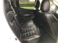USED 2016 16 MITSUBISHI L200 2.4 DI-D 4X4 BARBARIAN DCB 178 BHP MITSUBISHI MAIN DEALER  HISTORY