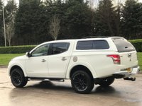 USED 2016 16 MITSUBISHI L200 2.4 DI-D 4X4 BARBARIAN DCB 178 BHP MITSUBISHI MAIN DEALER  HISTORY