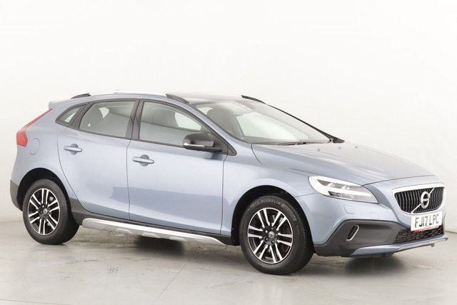 View our VOLVO V40