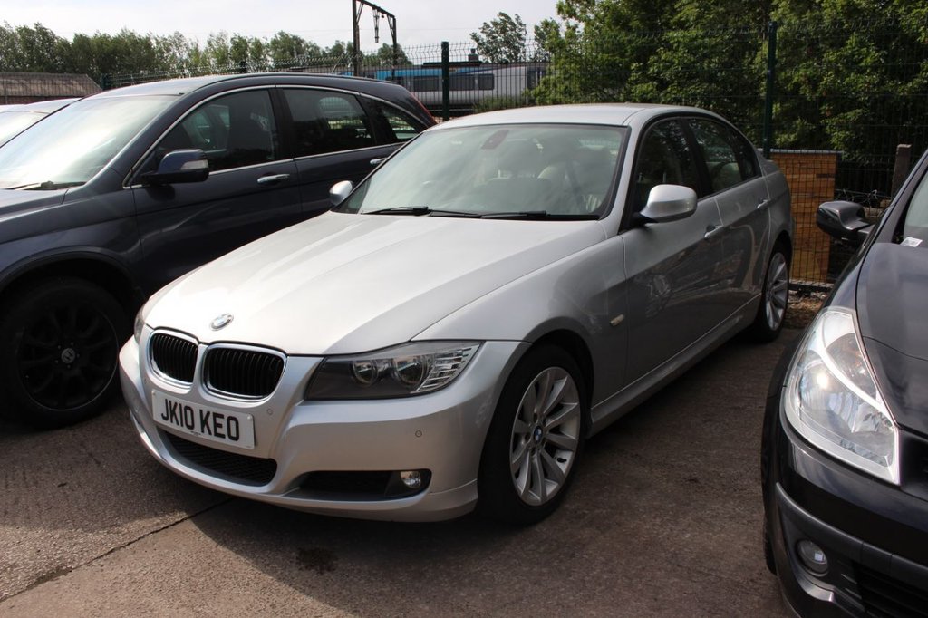 View our BMW 3 SERIES