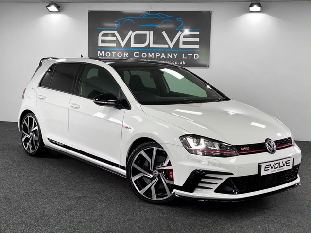 2016 66 Volkswagen Golf 2.0 GTI CLUBSPORT EDITION 40 DSG 5d 261 BHP