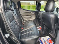 USED 2015 65 MITSUBISHI L200 2.4 DI-D 4X4 BARBARIAN DCB 178 BHP SAT NAV + LEATHER + BULL BARS