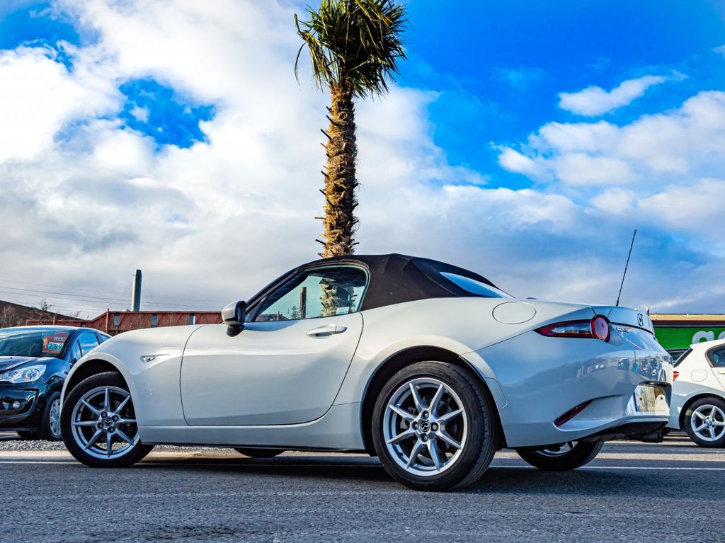 View our MAZDA MX-5