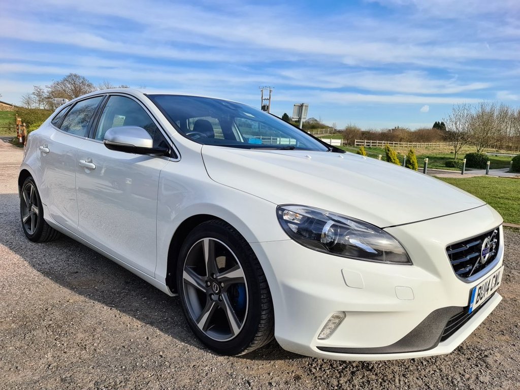 View our VOLVO V40