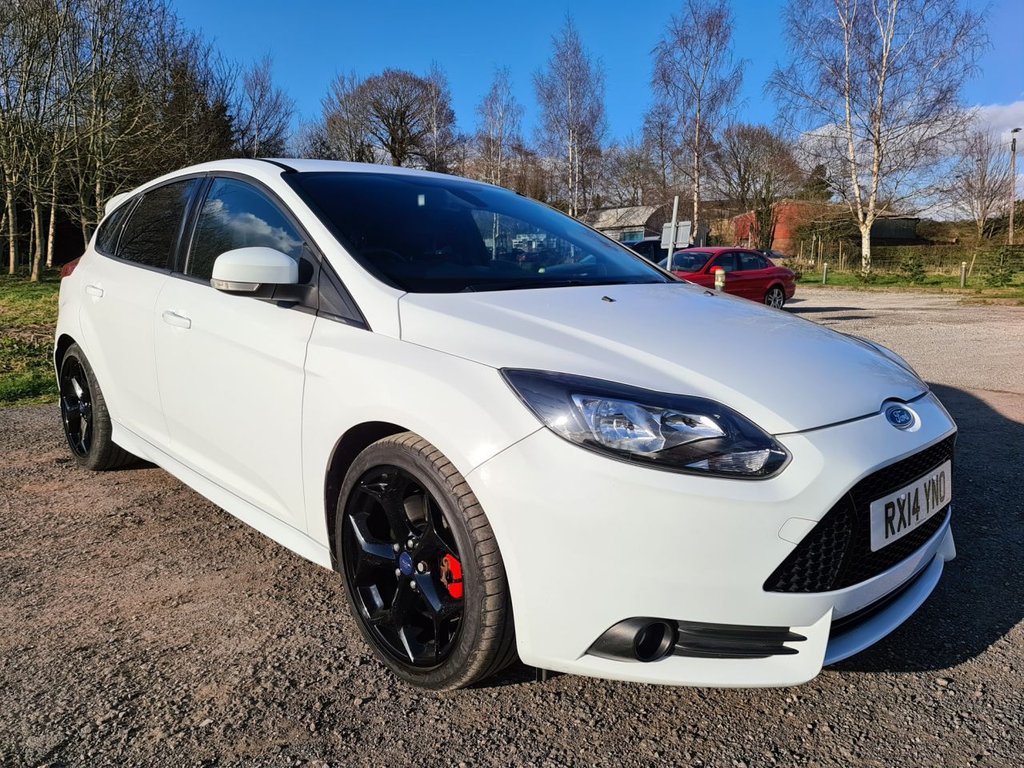 View our FORD FOCUS